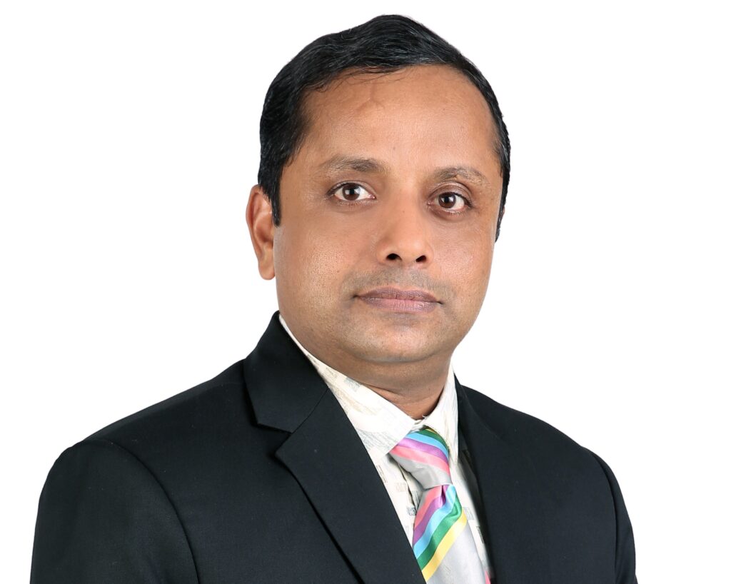 Raj_8_x_10 Commander Raj Davis